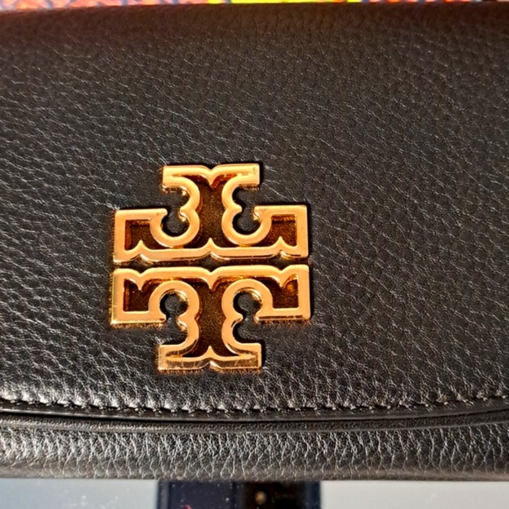 Tory Burch Britten Duo Envelope Continental Wallet EUC - Picture 7 of 14